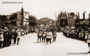 Тържествен парад в Разград, по повод раждането на Симеон; Източник: lostublgaria.com