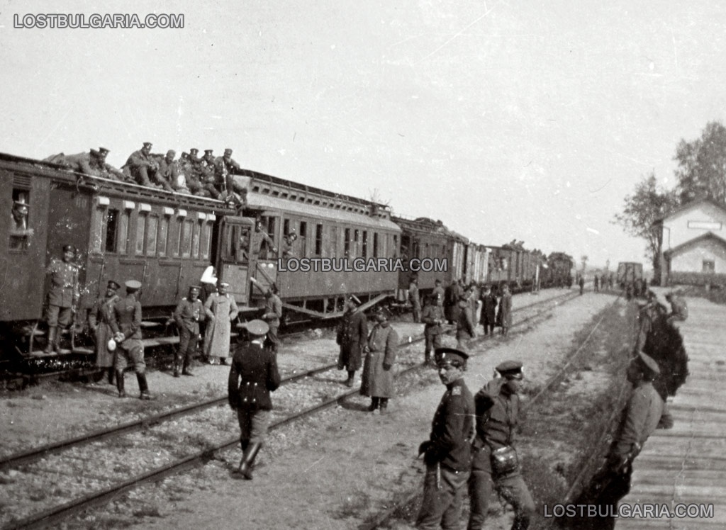 Войската пристига на гарата в Люле Бургас, 1912 г.