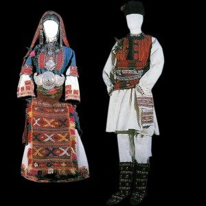 Пиринска мъжка и женска народни носии