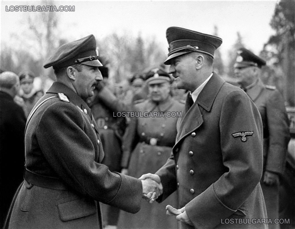 Адолф Хитлер посреща Н.В. Цар Борис III на перона на берлинската гара, вероятно есента-зимата на 1940-41 г.