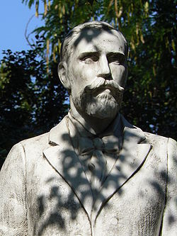 Паметник на Александър Теодоров-Балан