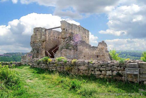 Крепост при град Червен - източник:bulgariatravel.org